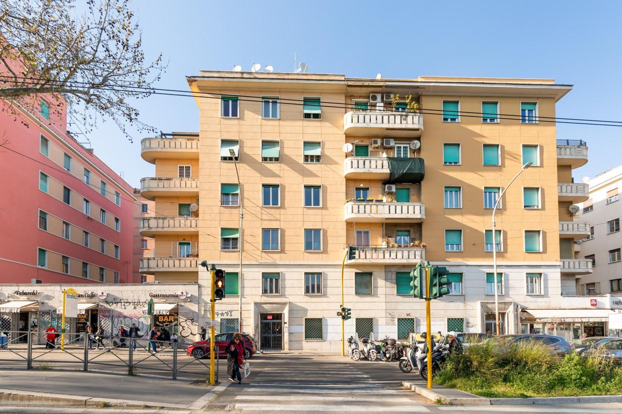 Cozy Apartment Gianicolense 3Bdr Řím Exteriér fotografie